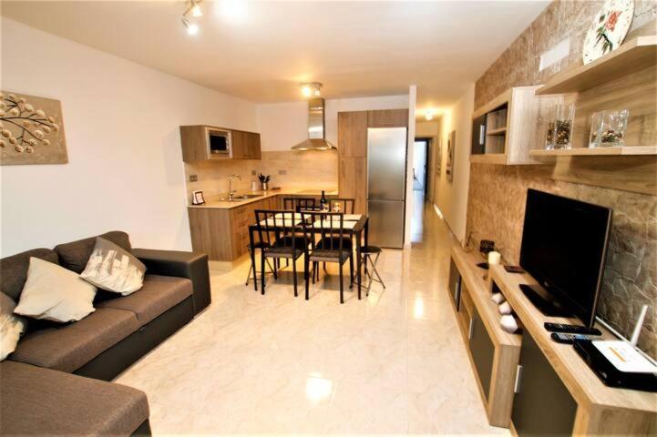 Apartament Yale Tías